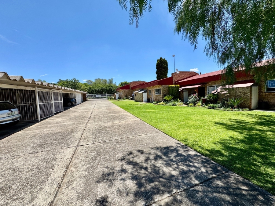 1 Bedroom Property for Sale in Miederpark North West